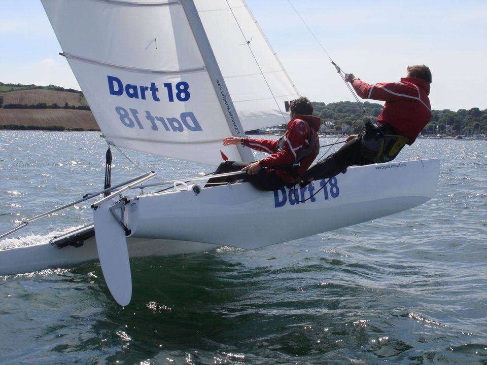 Katamaran Catamaran Dart 18 "neu" zum Saisonstart in Ludwigshafen