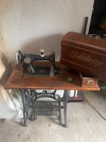 Nähmaschine Dürkopp mit Tisch Retro Antik Hessen - Bad Endbach Vorschau