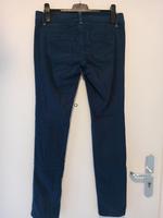 neuwertige, promod Hose, low waist, Größe 38, dunkelblau Hessen - Wiesbaden Vorschau