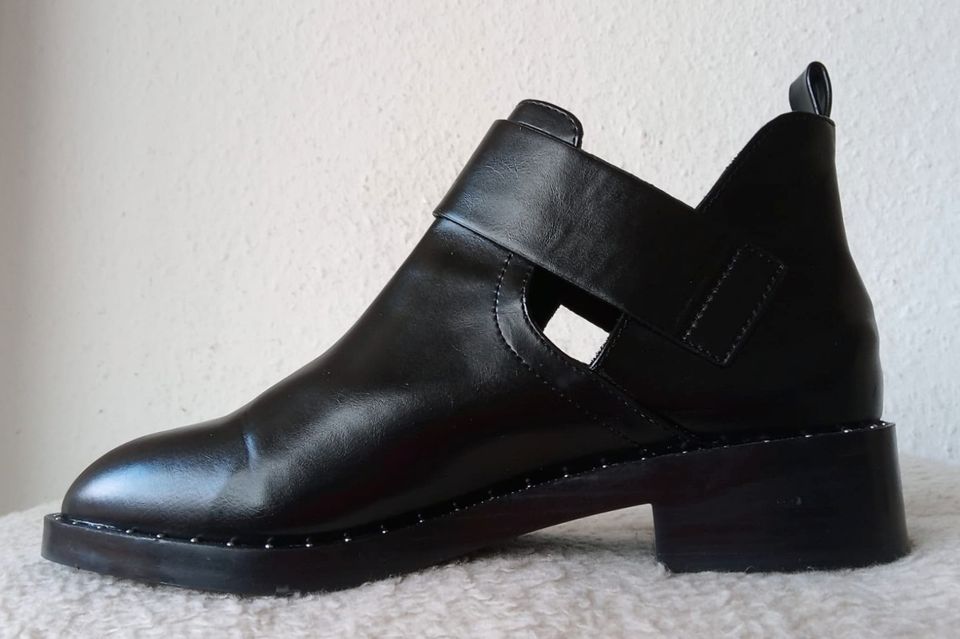 PULL & BEAR Stiefeletten Boots in Größe : 38  NEU / NEUWERTIG in Gremersdorf