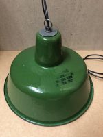 Original Industrie Emaille grün Lampe werklampe aus 70er Jahre Baden-Württemberg - Winnenden Vorschau