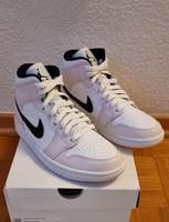 NEU Jordan 1 Mid Barely rose / rosa schwarz weiß Düsseldorf - Benrath Vorschau