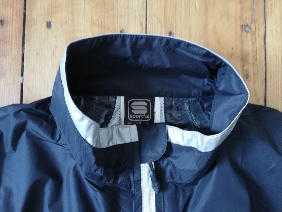 Sportful Windjacke XXL - Fahrrad, Outdoor, Wandern in Dreieich