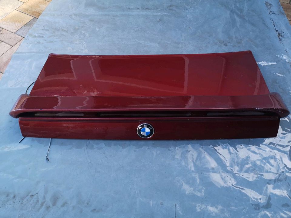 BMW E30 Heckklappe mit zender Spoiler 1213033 Kba 36530 in Neugersdorf