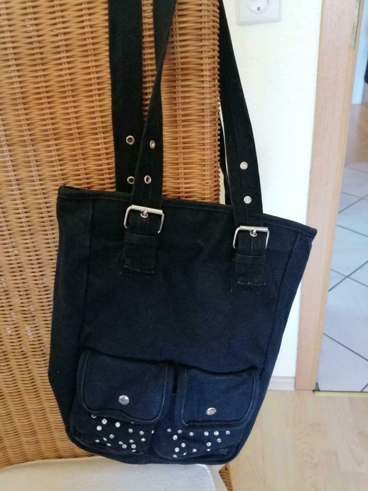 Schwarze Shopper Handtasche mit Applikation in Habichtswald
