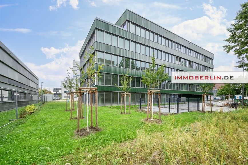 IMMOBERLIN.DE - Neues hocheffizientes Bürogebäude im Wissenschafts- + Technologiepark Adlershof in Berlin