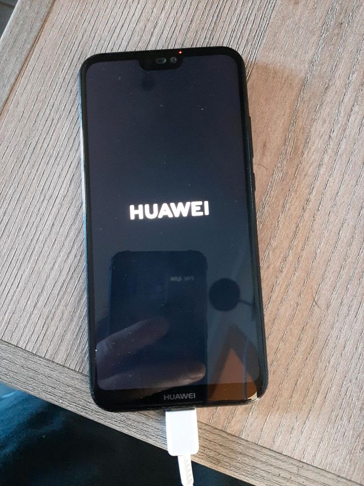 Huawei ANE-LX1 64 GB schwarz in Altena