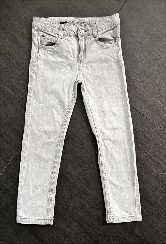 Jungen Set Jeans Hose & Hemd kariert H&M, Gr. 116 in Freigericht