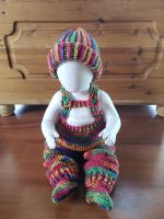 Baby Latzhose, Baby Mütze gehäkelt *handmade* Hessen - Maintal Vorschau