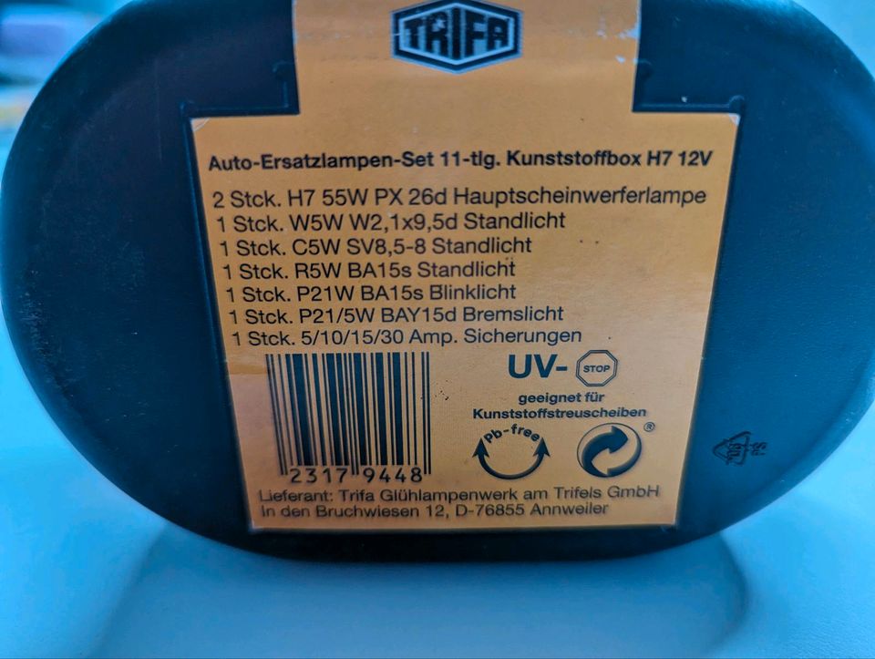 H7 Auto Lampen Set mit Sicherungen und weiteren Lämpchen in Hessen
