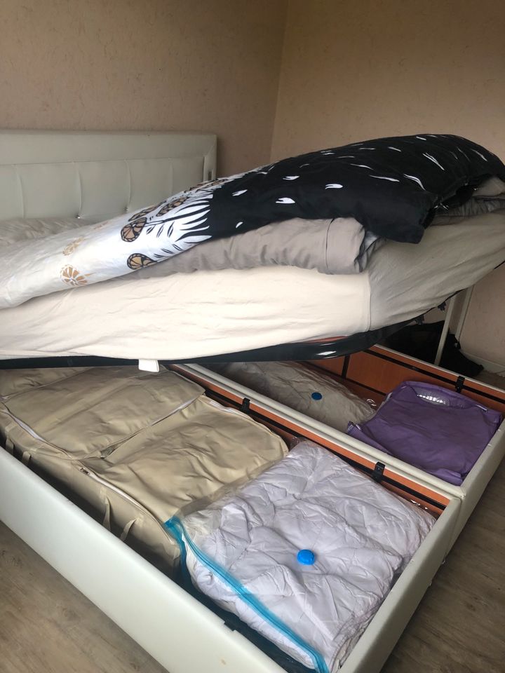 Boxspringbett 1,80x 2,00 weiß in Gelsenkirchen