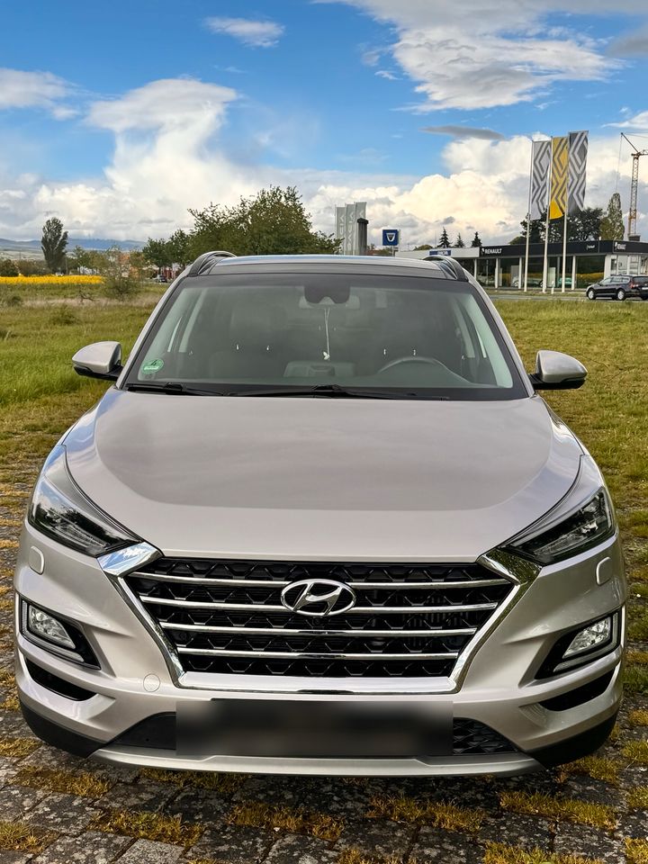 Hyundai Tucson 177 Ps inkl Garantie und Vollausstattung in Ockenheim