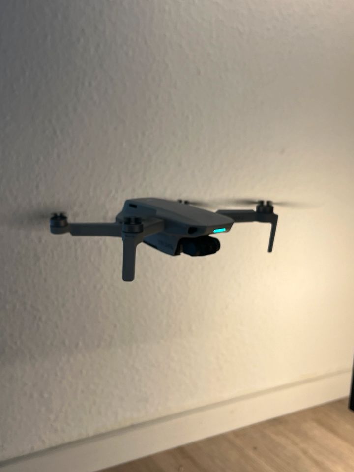 DJI Mini 2 SE Fly More Combo Drohne 4K + iPad Air in Beckum