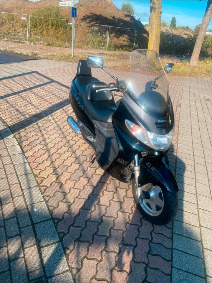 Schöne Gepflegte Suzuki Burgman AN 250 Nur 12389 KM Tüv 09.2024 in Herne