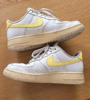 Nike Airforce 1 weiß/ gelb Größe 39 Rheinland-Pfalz - Wincheringen Vorschau
