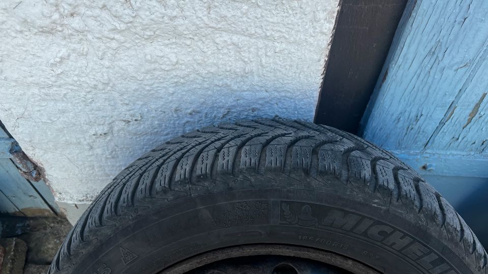 Skoda 5x110 Winterräder Satz 185/60R15 Stahl in Braunsbedra