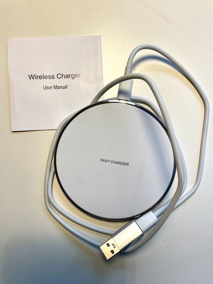 Wireless Charger für Smartphone in Würzburg