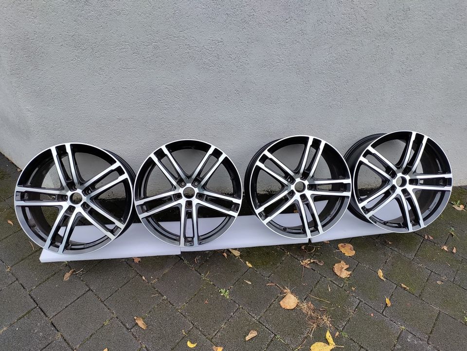 Dezent Black polish Felgen 7,5J x 15H2 ET 32 LK 5x120 in Köln