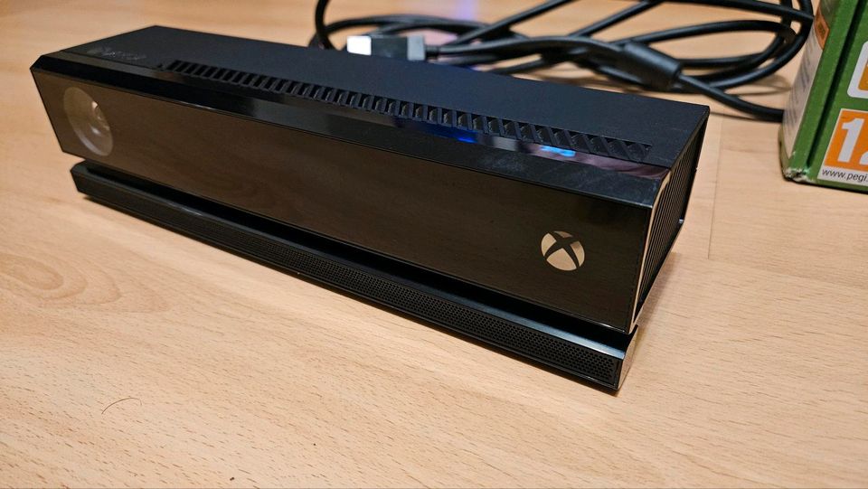 Kinect Sensor für Xbox One mit OVP in Erftstadt