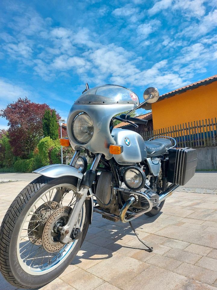 BMW R100 Oldtimer in Regen