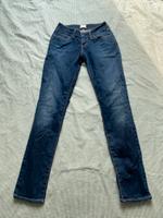 Levi's Damen Jeans Röhrenjeans blau Grösse 26 Baumwolle Nordrhein-Westfalen - Kleve Vorschau