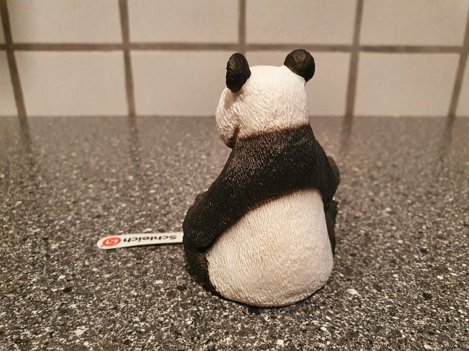 Schleich Panda Bär Neu & Unbespielt mit Etikett Fähnchen in Düsseldorf