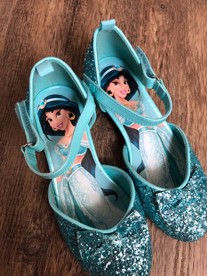 Tolle Schuhe, Fasching, Disney Aladdin Jasmin, h&m, Größe 28 in Emmering