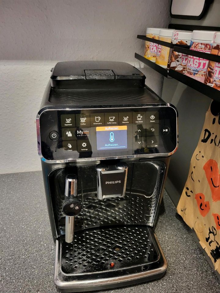 Philips Kaffeevollautomat Kaffeemaschine  ep 4321/50 in Göttingen