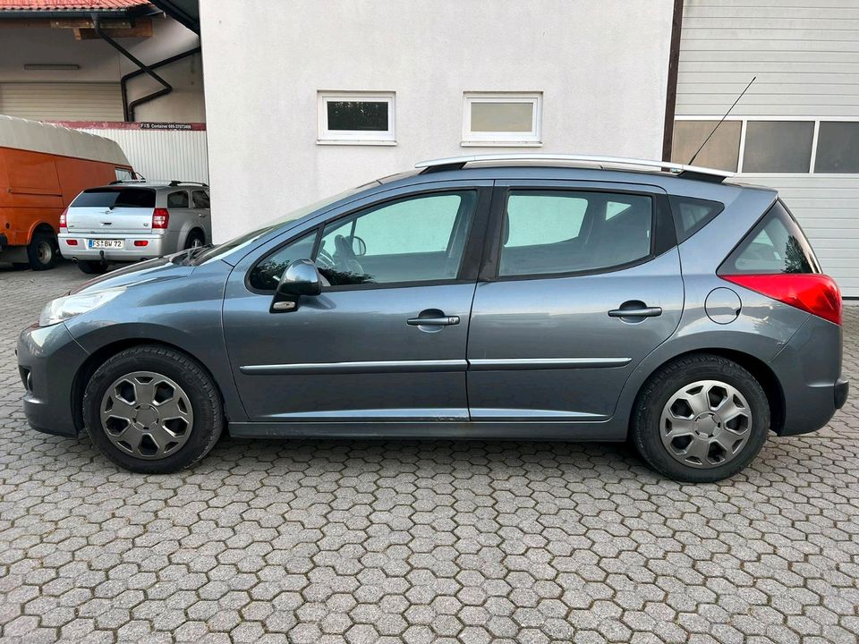 Peugeot 207sw in Gröbenzell