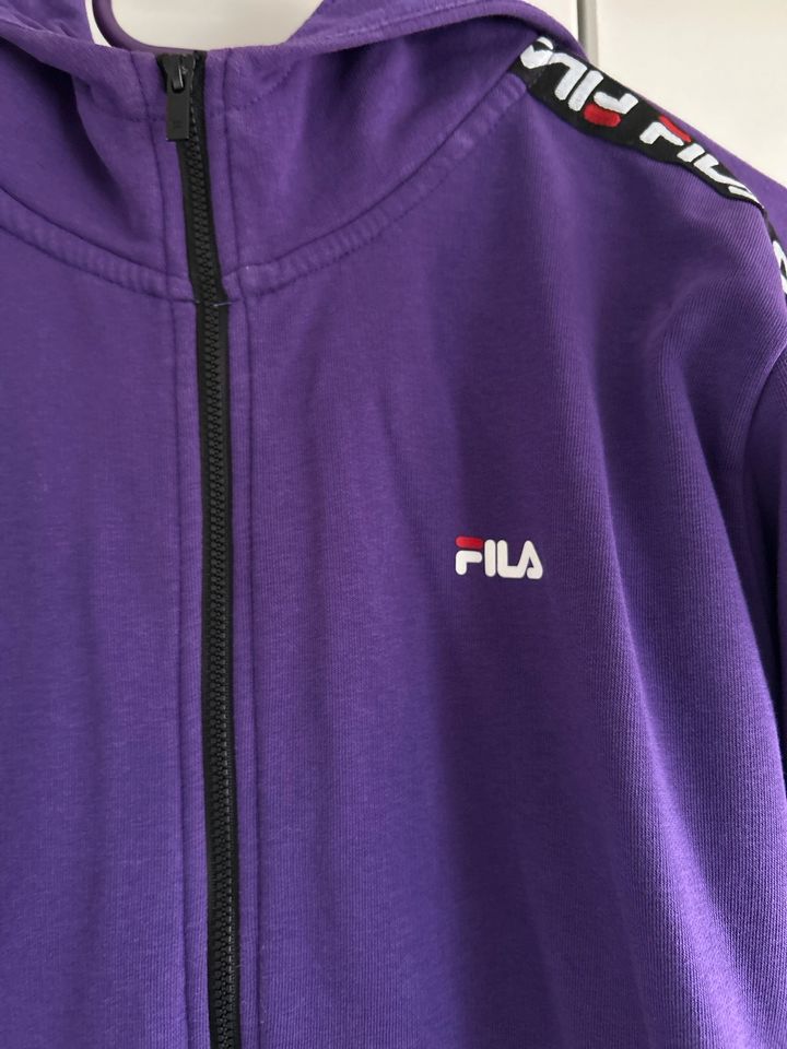 Fila Jacke in Himmelpforten