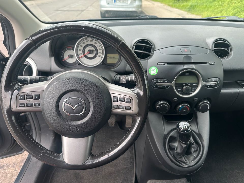 Mazda 2 1.5Klima Sitzhzg. TÜV NEU kein Golf Polo Astra in Berlin