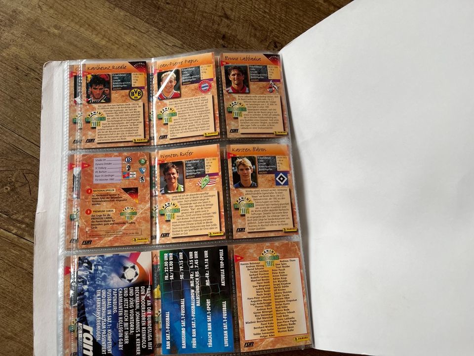 Fußball Karten Panini Premium Cards 94/95 vollständig in Göttingen