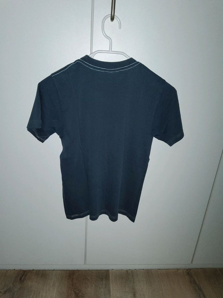 Ein H&M T- Shirt Gr. 128 in Prenzlau