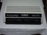 Commodore CBM 8050M Diskettenlaufwerk Dualfloppy Klassiker Hessen - Butzbach Vorschau