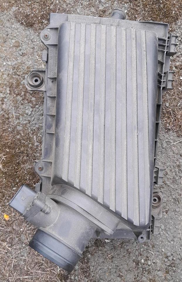 VW bora golf IV 4 1J Luftfilterkasten 1,9 TDI 1J0129607 AE in Windischleuba