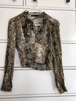 Stradivarius Shirt mit Animal Print in grün Rostock - Reutershagen Vorschau