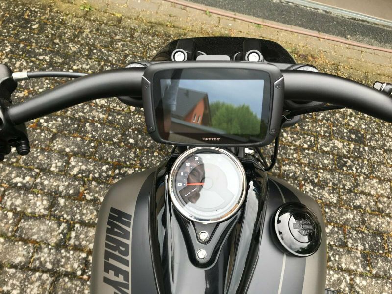 Navi-Halterung für Harley Davidson Fat Bob ab 2018 in Rheinland-Pfalz -  Monzelfeld | Motorradersatz- & Reperaturteile | eBay Kleinanzeigen ist  jetzt Kleinanzeigen