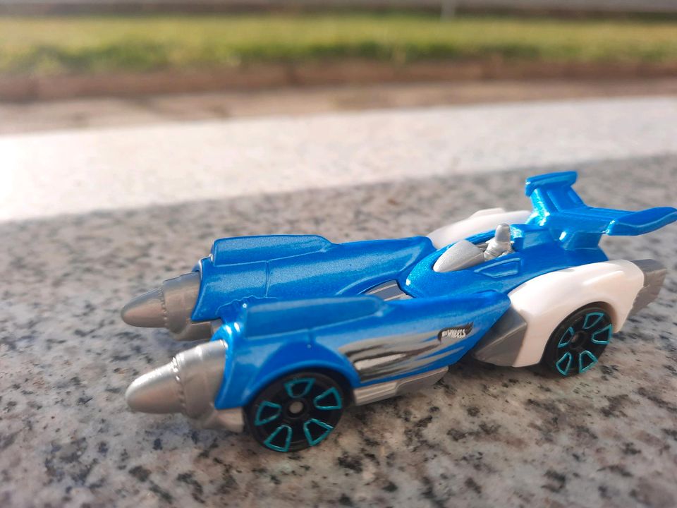 hotwheels set inkl Versand in Ossa (Narsdorf)