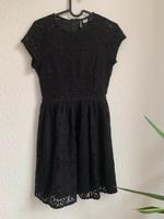 schwarzes ausgestelltes Kleid mit Spitze, H&M, S(36) Schleswig-Holstein - Kiel Vorschau