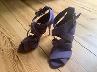Zara High Heels in lila Berlin - Mitte Vorschau