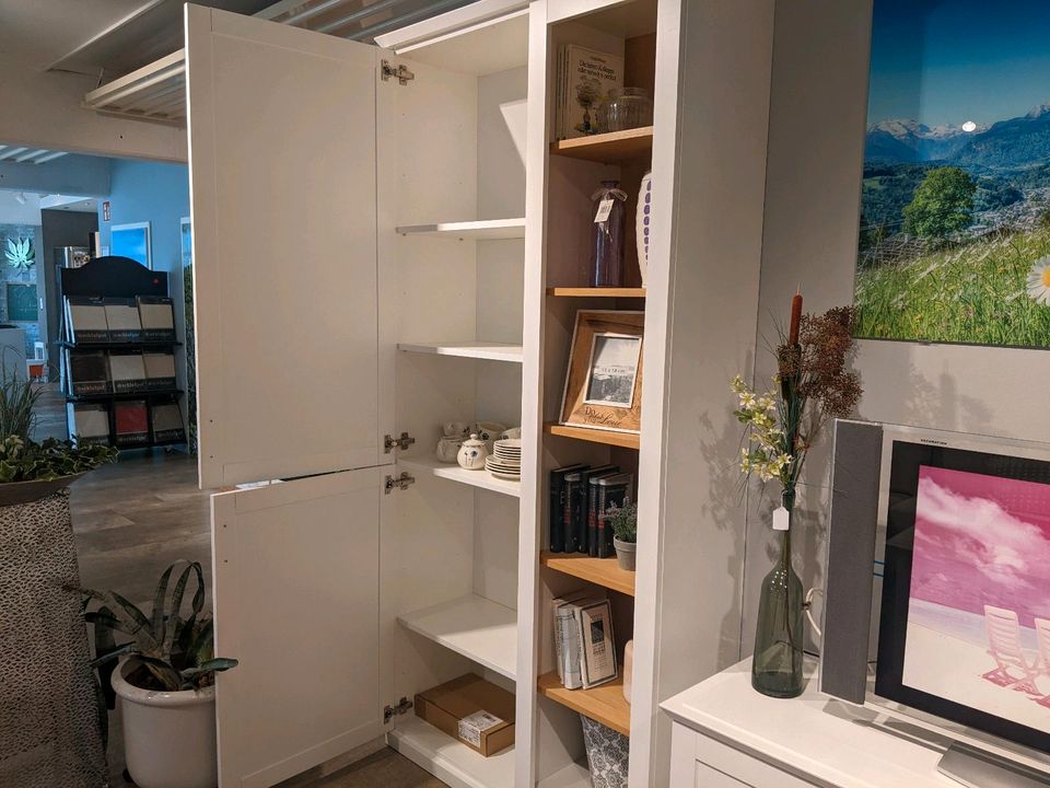 Wohnwand Global Caseda 3-teilig: Lowbord, Hängeschrank, Schrank in Worms