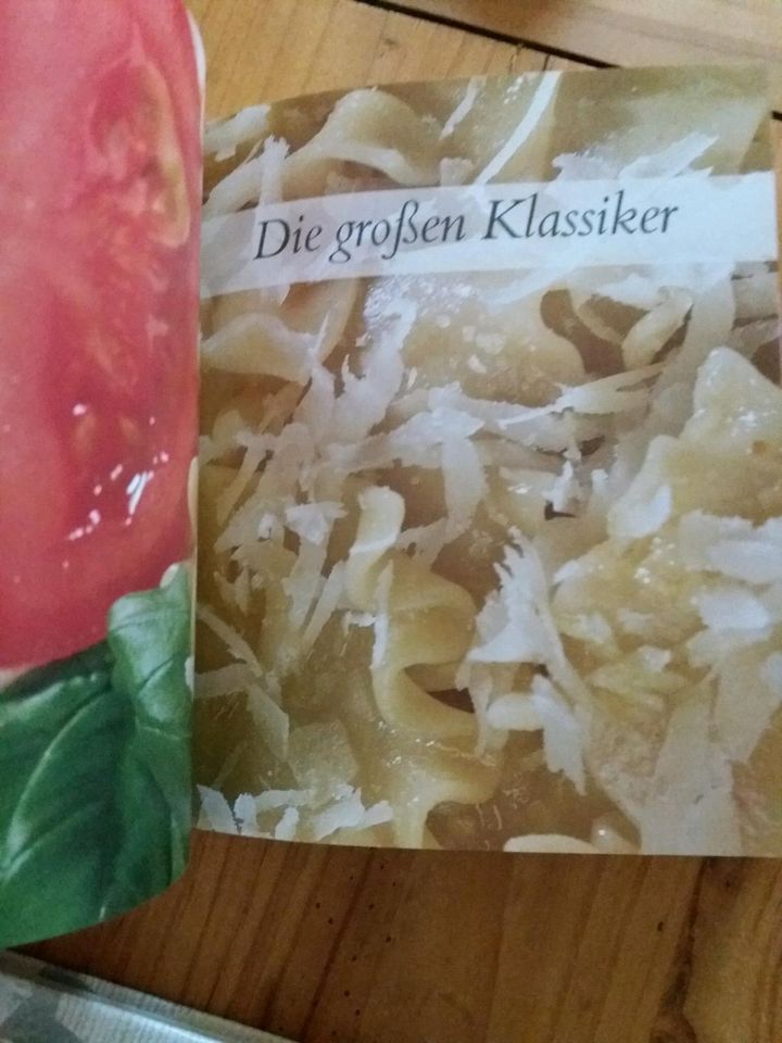 3 Bücher über Pasta selbst machen Kochbücher Preis pro Stück in Freising