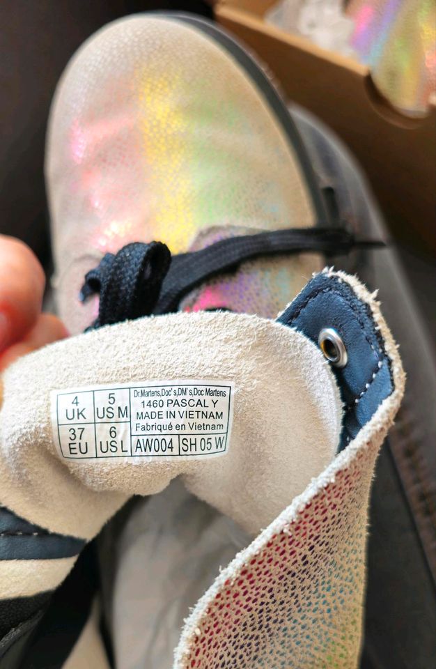 Dr. Martens NEUw original Air Wair 37 Sommer Leder silber bunt in Osnabrück