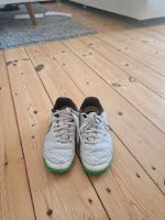Nike Schuhe in Gr.33 Berlin - Tempelhof Vorschau