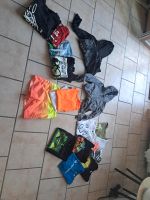 Jungen Paket Shirts langarmshirts Tshirts Hessen - Künzell Vorschau