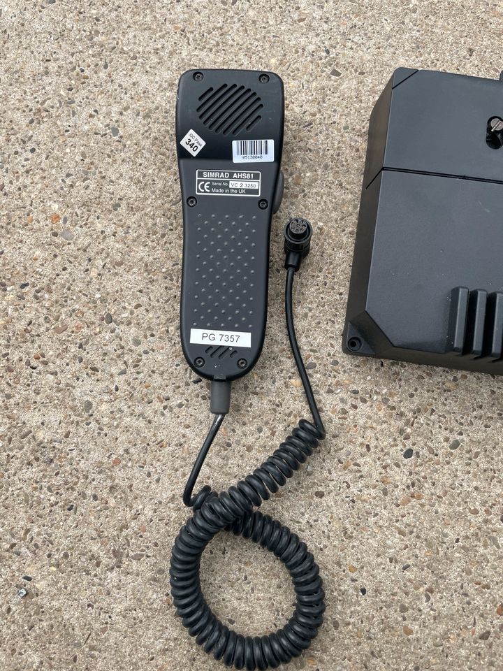 Simrad RS81 VHF Funk, RS80B Funkgerät in Schwelm