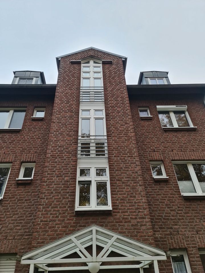 Attrakive Wohnung 2,5 Raum, EBK, TG, Balkon in Mülheim-Ruhr in Mülheim (Ruhr)