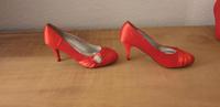 Damen Pumps leuchtend rot Strass Größe 38 Absatz Schuhe Wuppertal - Oberbarmen Vorschau