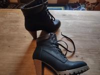 Jumex Stiefeletten - Größe 38 - Absatz ca 10 cm - einmal getragen Bayern - Dollnstein Vorschau