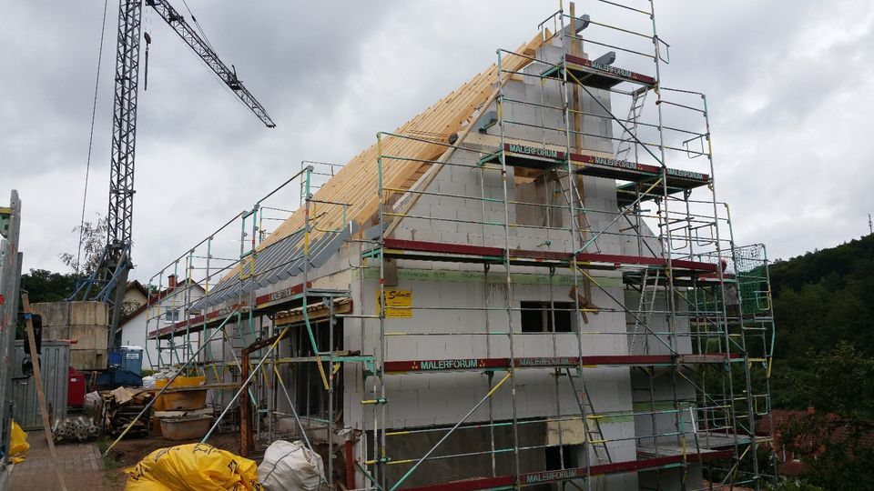 Bauhelfer im Zimmerer- Dachdeckerhandwerk gesucht, ZIMMERMANN in Kleinwallstadt